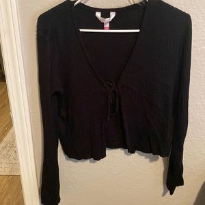 Tie top